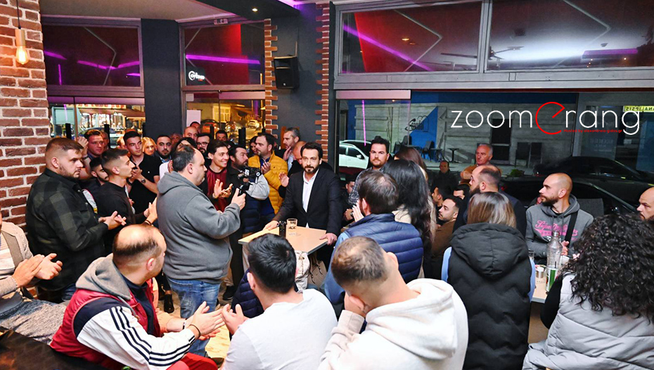 Τάσος Μπαρτζώκας: Η νεολαία γεμίζει τα μαγαζιά για χάρη του!