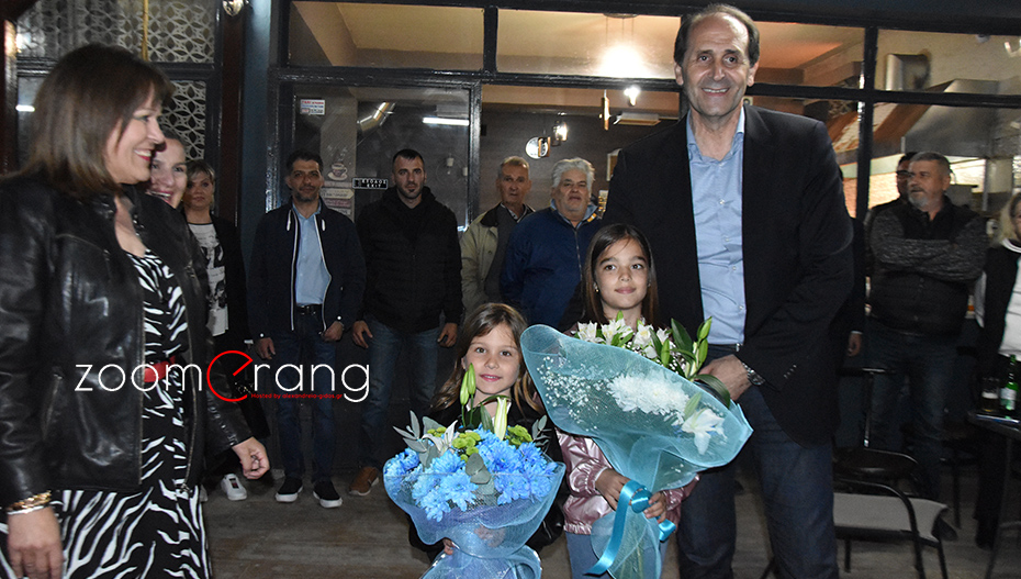 Σε κλίμα συγκίνησης και με πολύ κόσμο η υποδοχή του Απ. Βεσυρόπουλου στην Κυψέλη